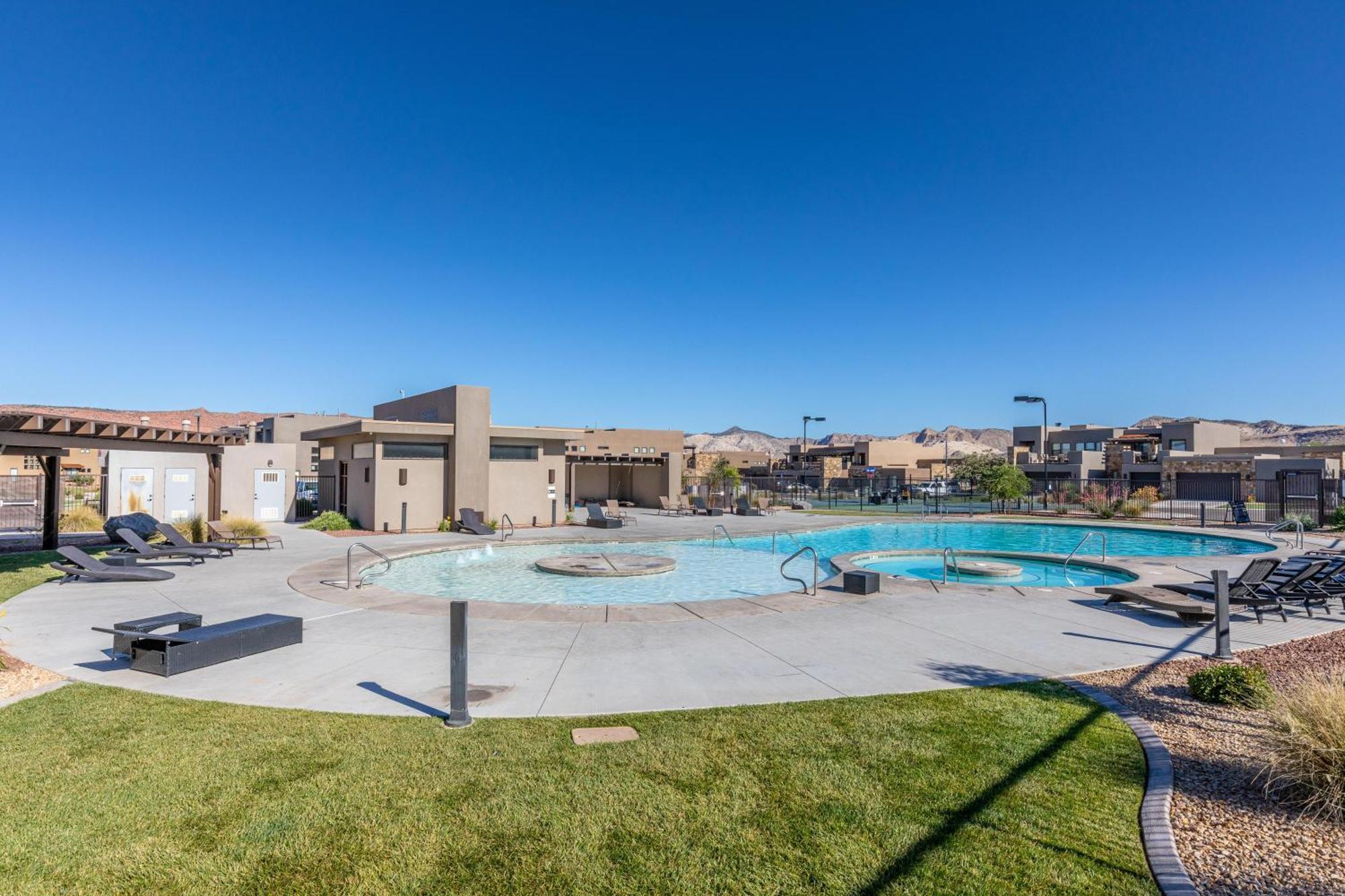 Red Rock Getaway Villa Ivins Exterior photo